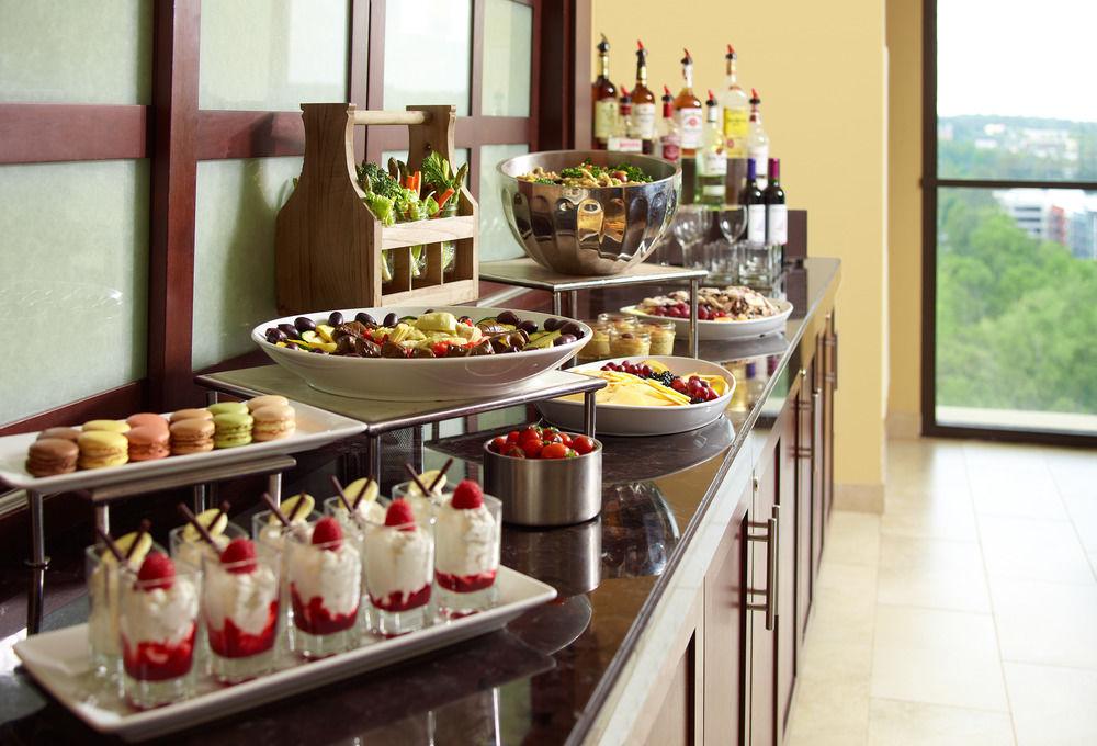 Отель Atlanta Marriott Perimeter Center Данвуди Экстерьер фото