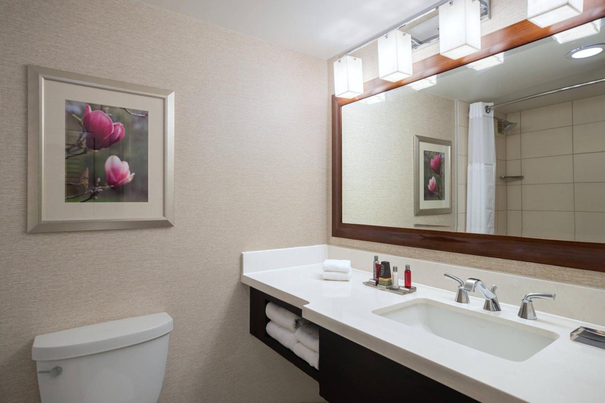 Отель Atlanta Marriott Perimeter Center Данвуди Экстерьер фото
